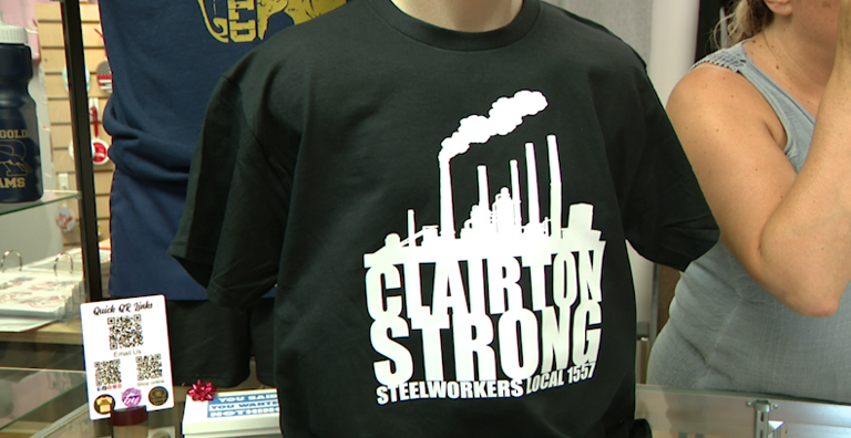 Áo thun và biển hiệu “clairton strong” gây quỹ ủng hộ các nạn nhân vụ nổ