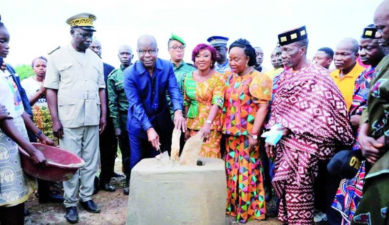 Diabo/Développement local: Pierre Dimba lance les travaux de construction d’un centre de santé moderne