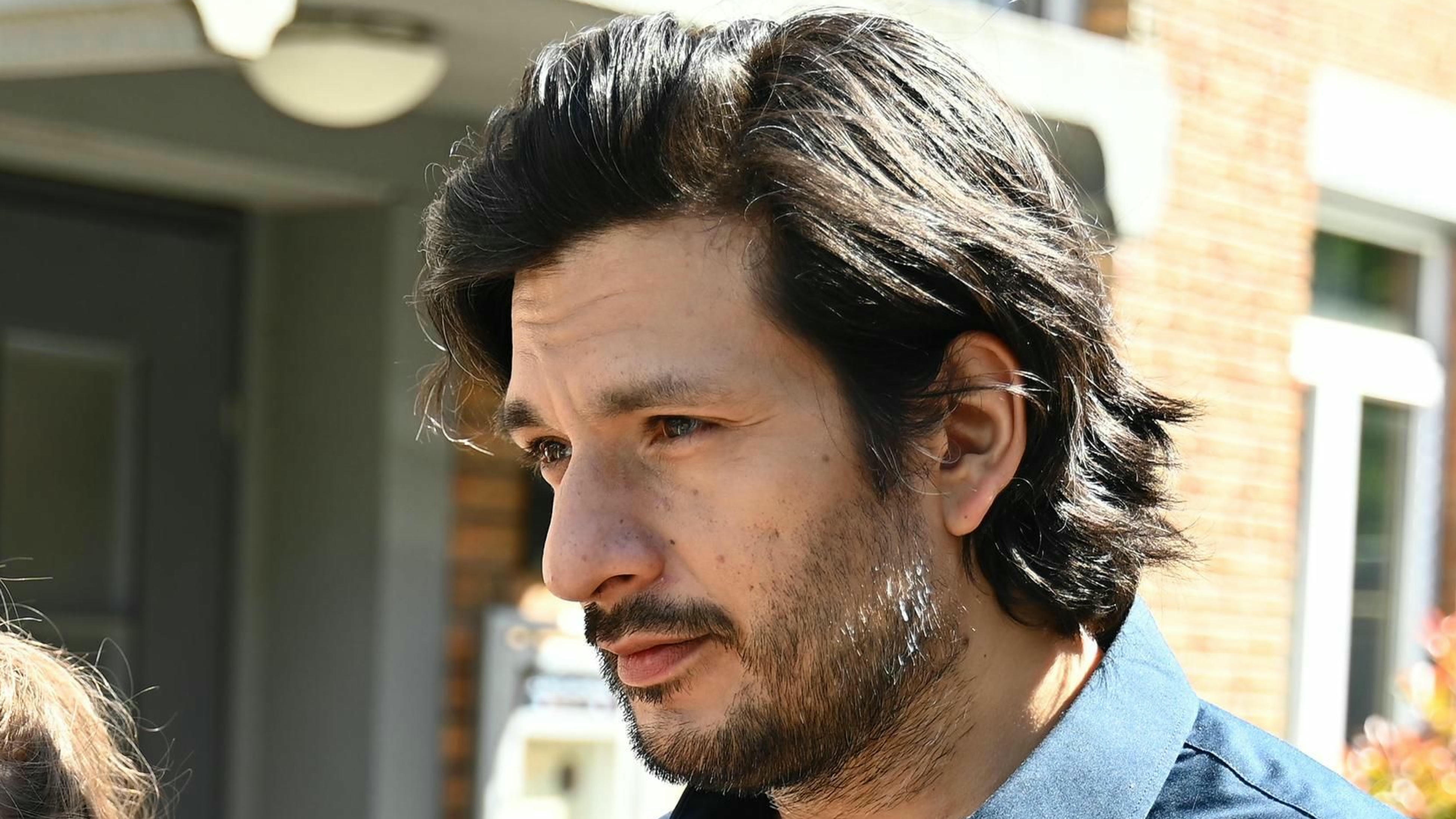 Maximilian (Francisco Medina) ahnt nichts von Nathalies wahren Gefühlen.