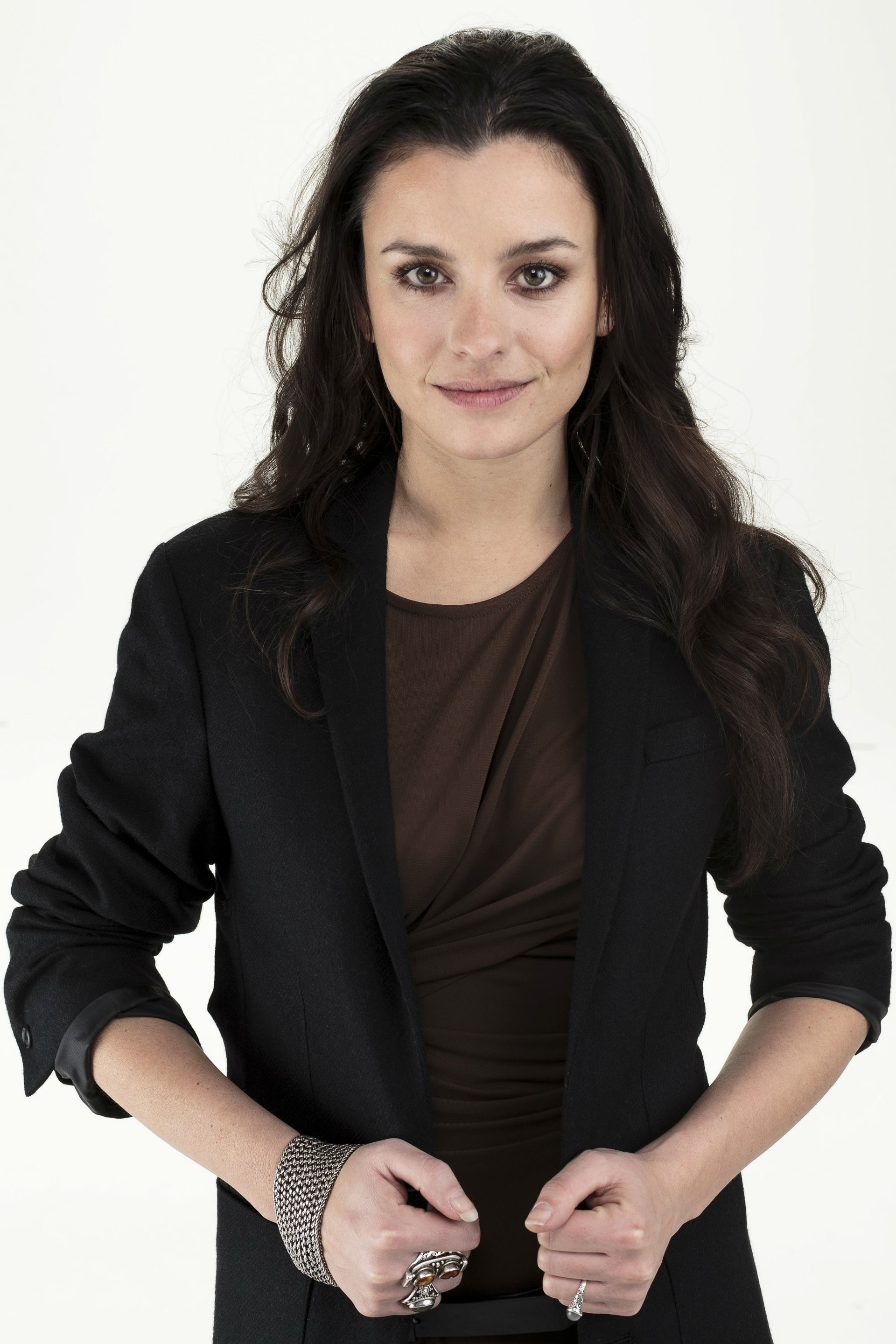 Hurricane Erin shifts path threatening millions with dangerous waves