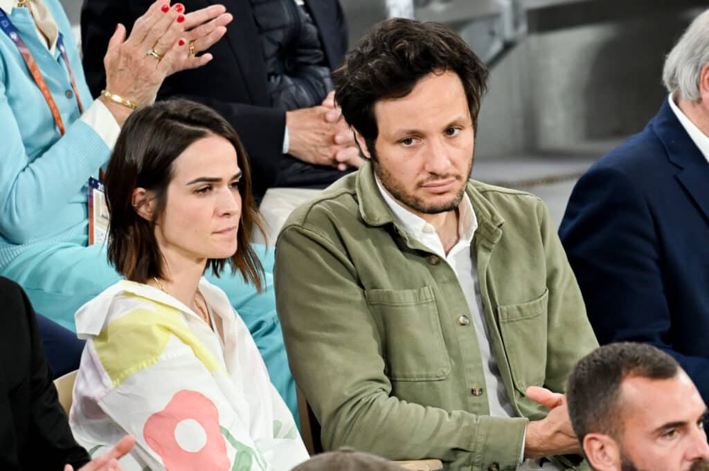 Vianney lâche sa cabane : le chanteur grillé dans une station-service, les  employés témoignent