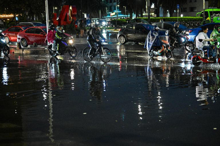 Tormenta Negra en CDMX y Edomex