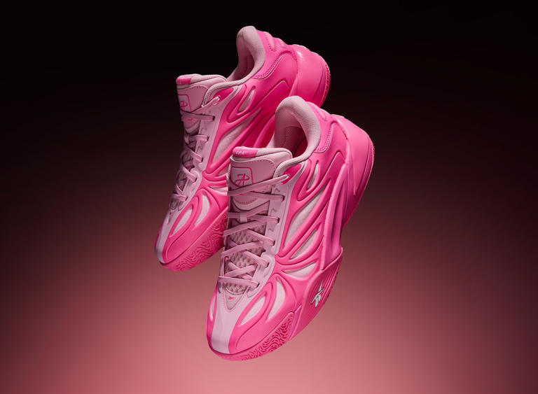 ●ONE BRILLIANT● ReeseOB490Pink Reese-OB490-Pink Reebok officially unveils @angelreese5's first signature