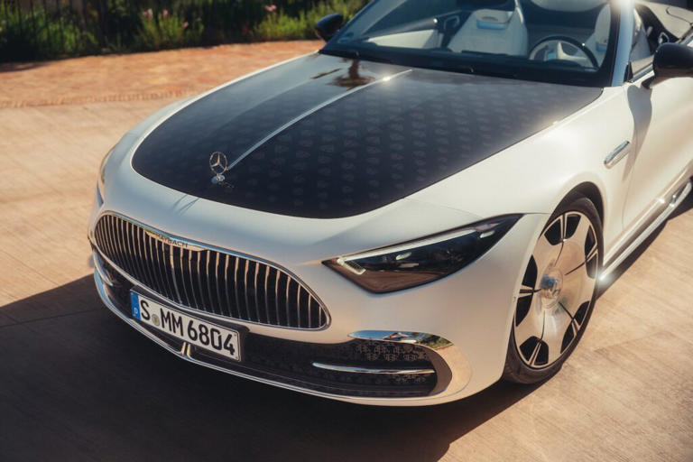 2026 Mercedes-Maybach SL 680 Monogram Series Brings Ultra-Luxury to the ...
