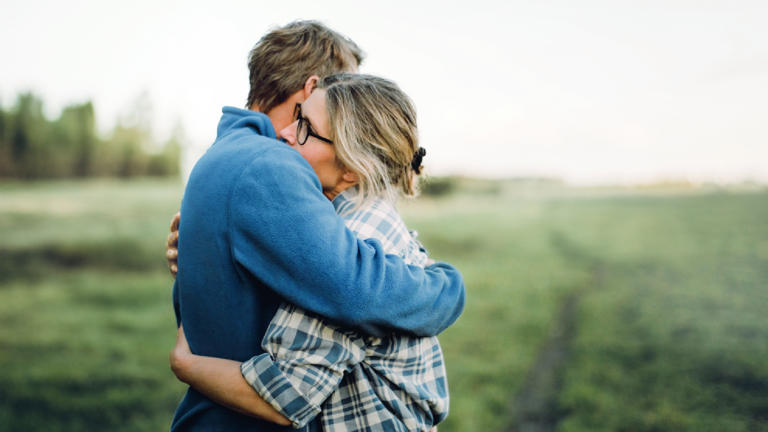 5 benefits of cuddling you might not know about – from pain relief to ...