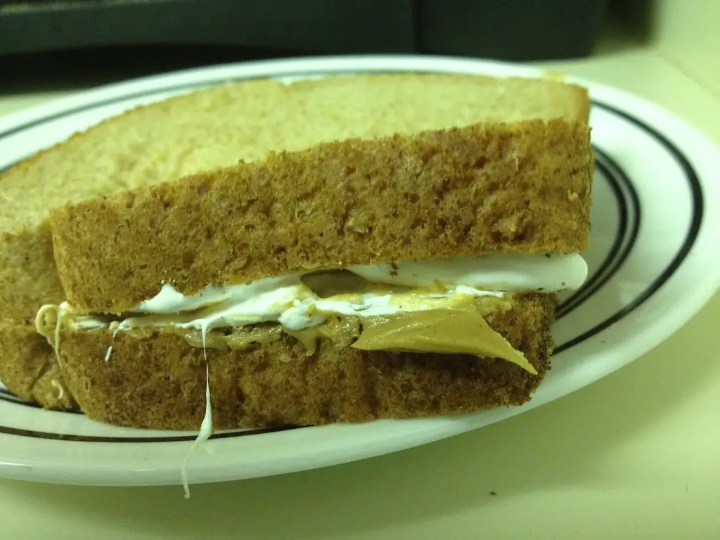 12-school-lunches-from-the-past-that-would-be-banned-today