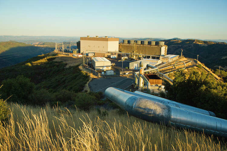 More than 100 earthquakes shake Northern Calif. in overnight swarm