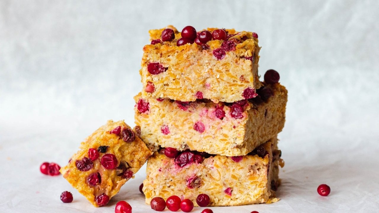 Layer, Bake, Done: 14 Foolproof Dump Cakes That Will Earn You Compliments