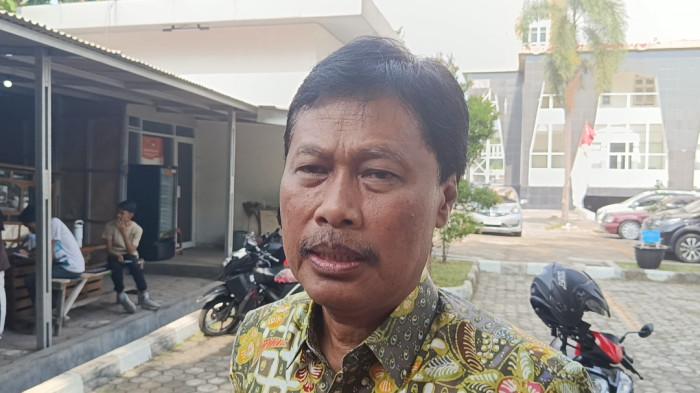 WAWANCARA - Wali Kota Cirebon, Effendi Edo. Gelombang protes warga terhadap kenaikan Pajak Bumi dan Bangunan (PBB) di Kota Cirebon terus membesar. (Tribun Cirebon/ Eki Yulianto)