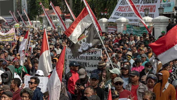 Polisi Pemukul Massa Demo PBB-P2 di Pati Ditahan dan Jalani Proses Disiplin Internal