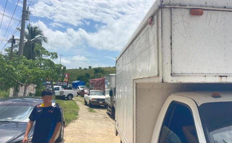 Productores cierran carretera costera 200 Oaxaca-Guerrero (14/08/2025). Foto: Especial