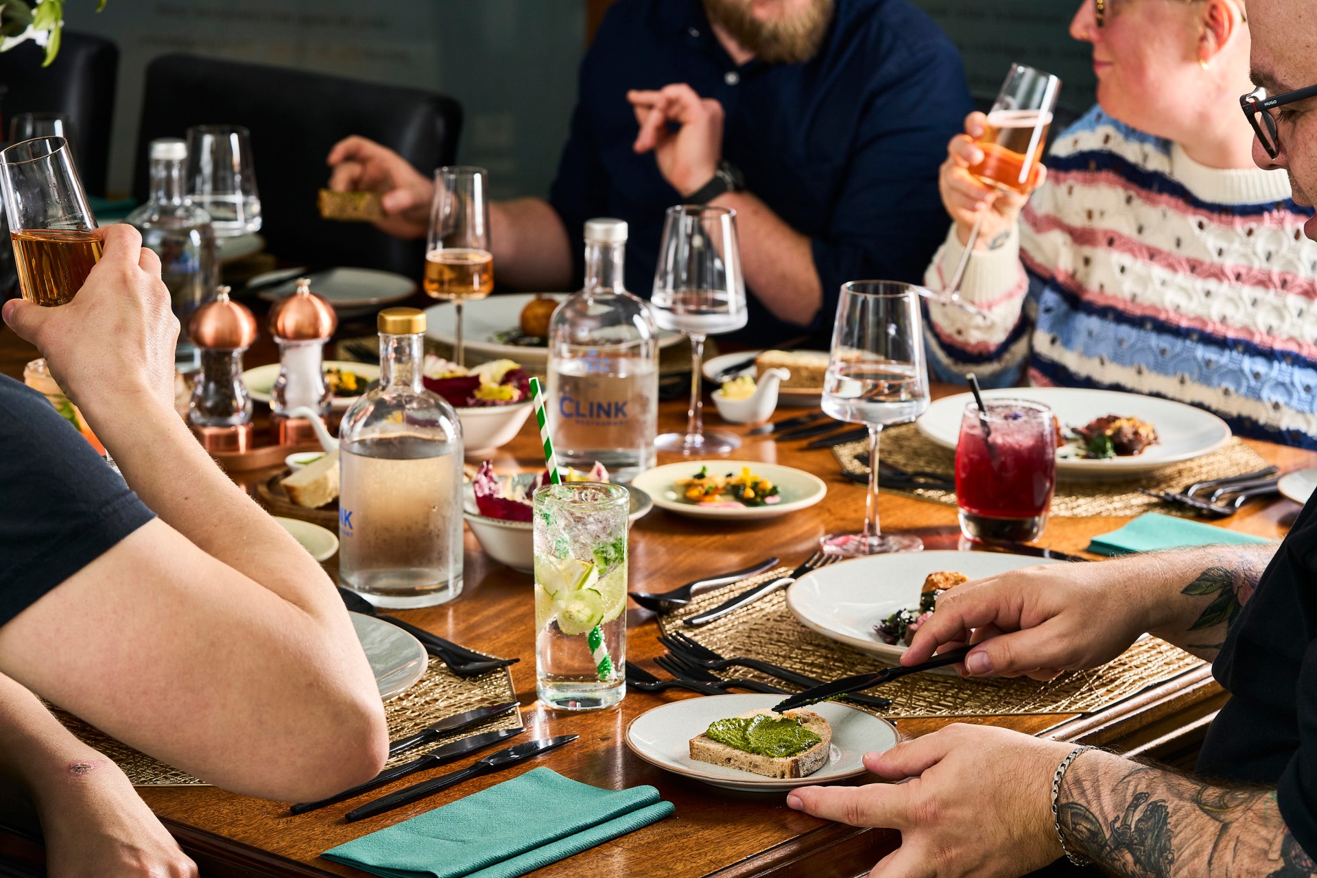 Restaurant phone bans have had an unexpected upside