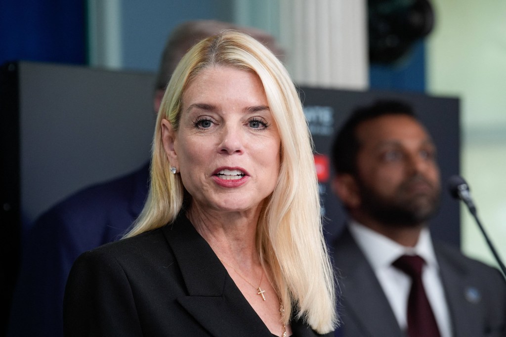 AG Pam Bondi declares DC 'will not remain a sanctuary city' under Trump —  cops 'must' alert ICE to illegal migrants