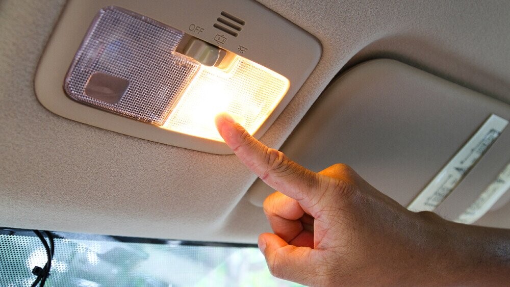 16 Ridiculous Lies We Believed As Kids