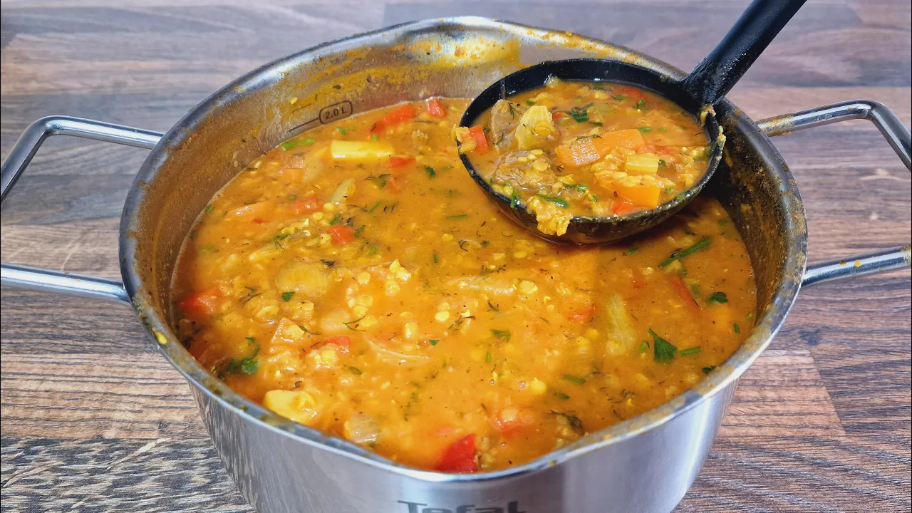 Omas Rezept für eine würzige und gesunde Rindfleischsuppe mit Linsen ...