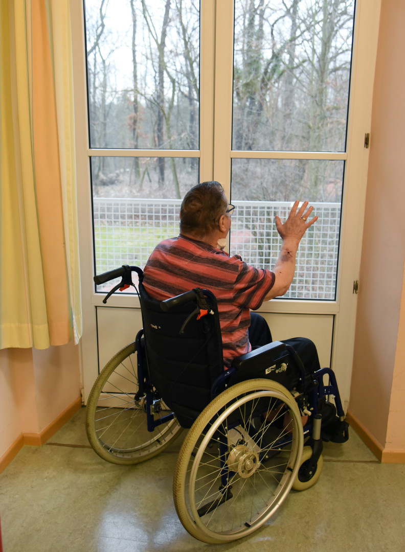 Three symptoms that appear 24 hours before death