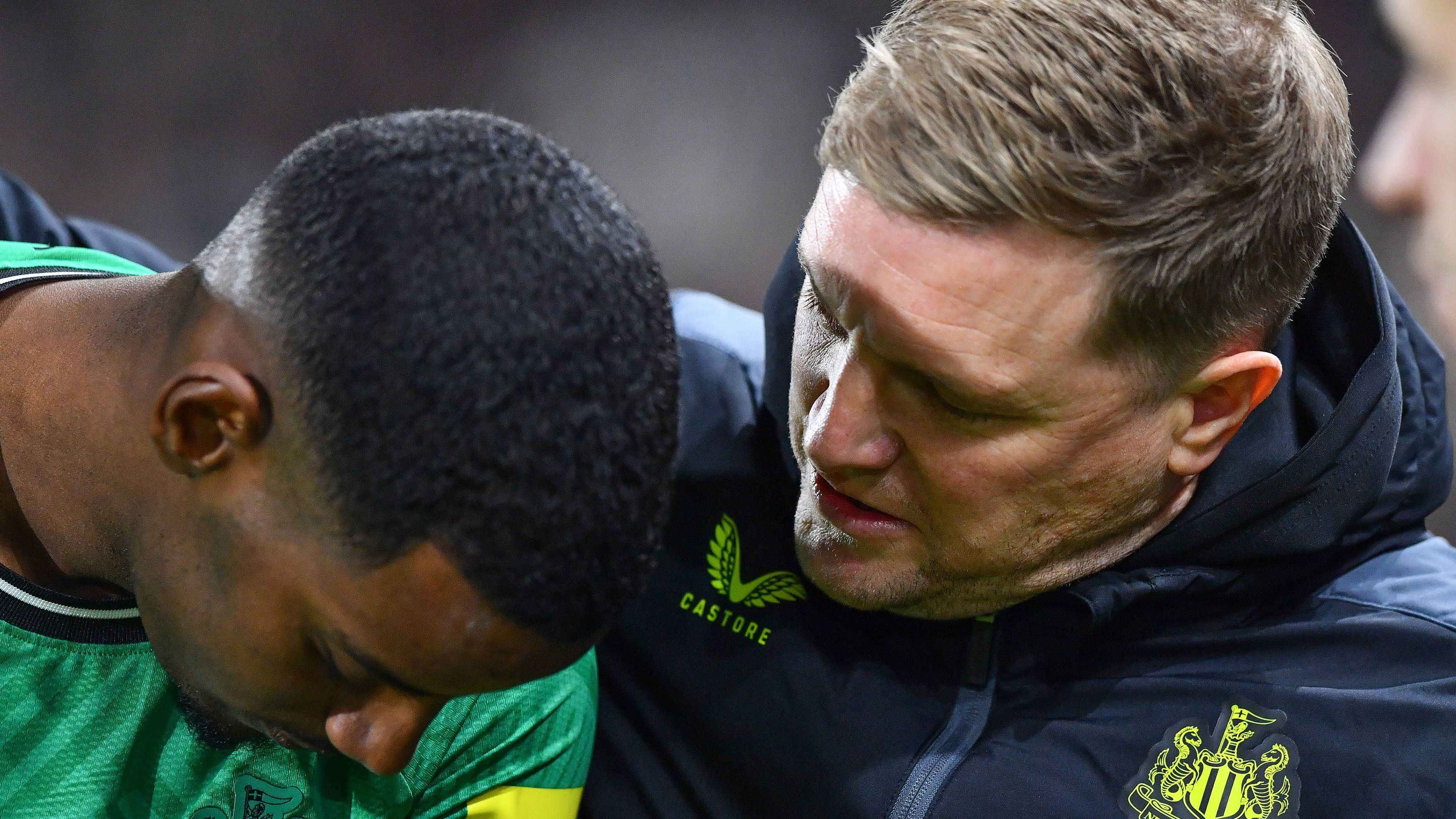 Wednesday Brettspiel - Das Rätsel Von Nevermore Academy Für 2-6 Spieler