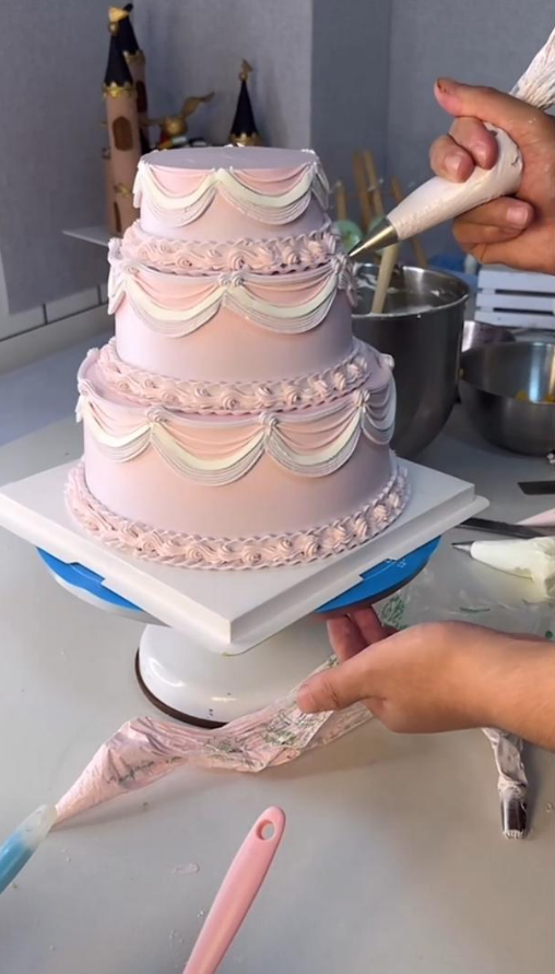 Oddly Satisfying Cake Decorating Process