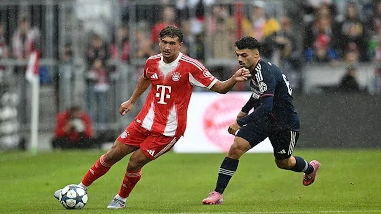 بيشوف لاعب بايرن ميونخ