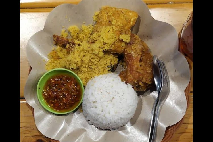 3 Tempat Kuliner Ayam Kremes Enak di Surabaya yang Paling Populer, Mulai Harga Terjangkau hingga Fas