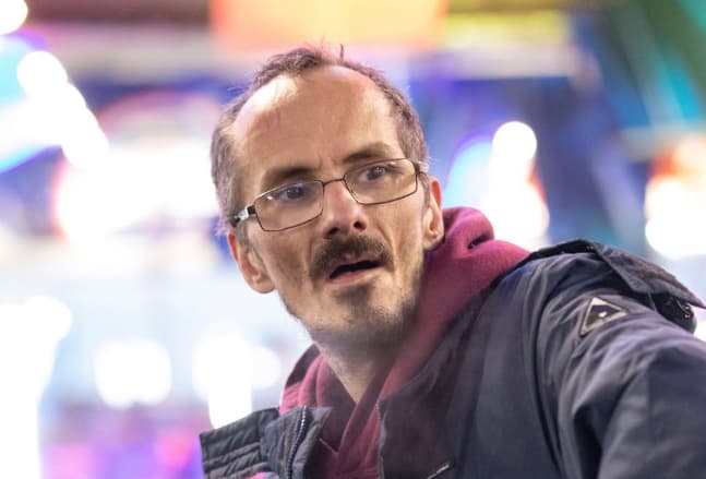 Affaire Jean Pormanove: les violences en direct reprennent, la justice  perquisitionne le "Lokal"