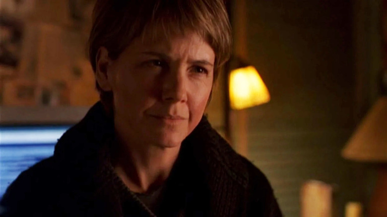 Melinda Culea as Karin Berquist looking concerned in The X-Files