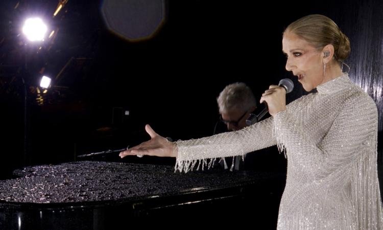 J'ai toujours voulu être aimée en France » : Céline Dion se confie dans le  documentaire de M6