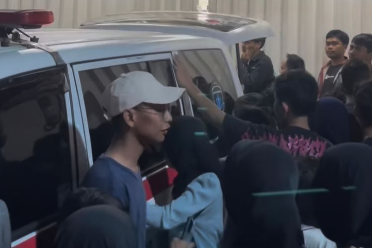 Pria Tukang Gorengan Bunuh Diri di Toilet Minimarket, Netizen Malah Menghina