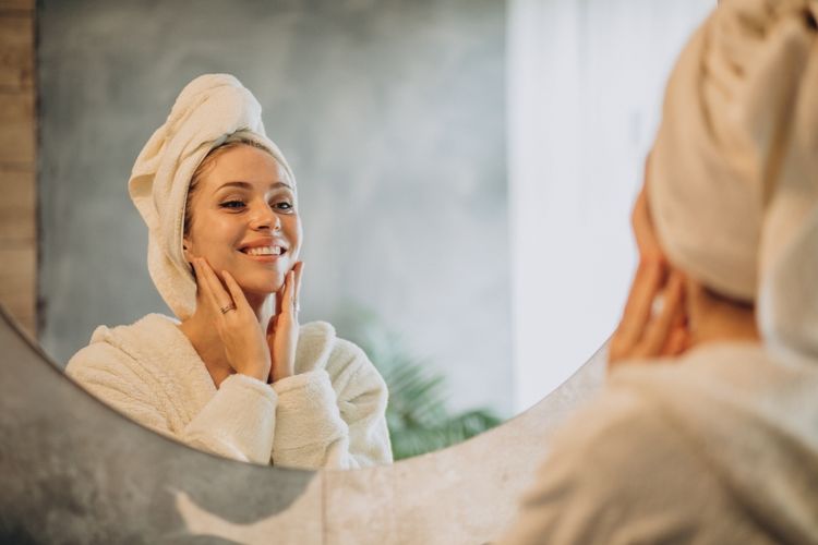 7 Cara Merawat Kulit Cerah Tanpa Skincare Mahal