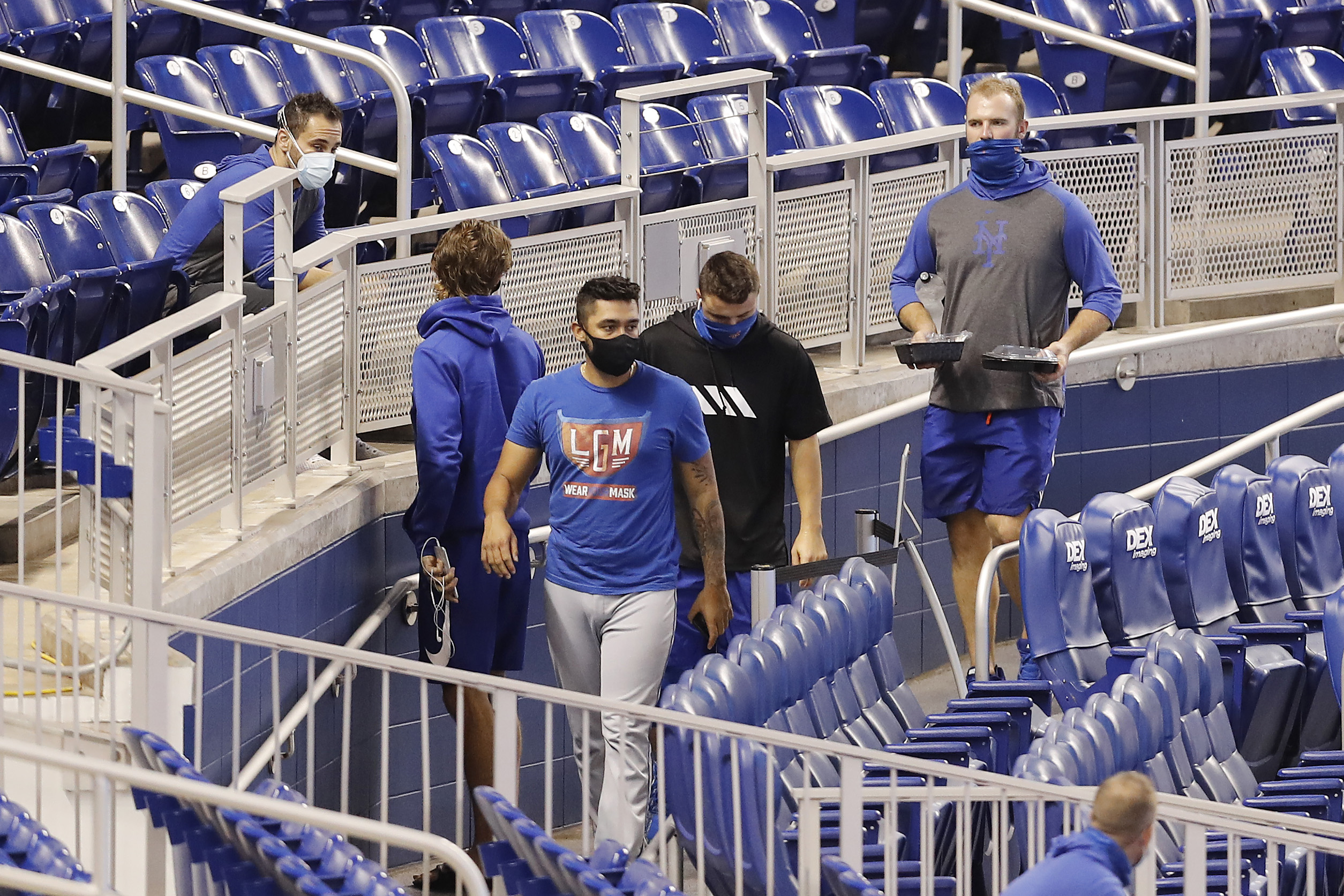 Mets Basic 9FIFTY New Era Snapback Black on Black Hat