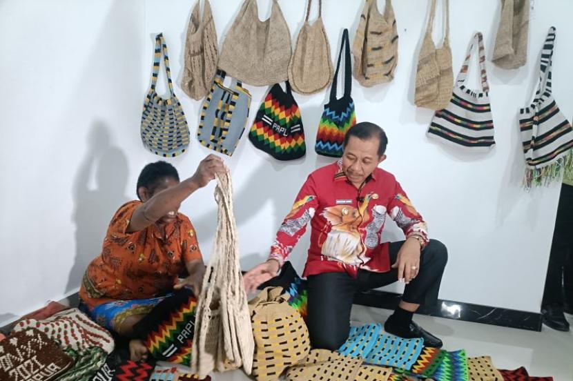 200 UMKM Meriahkan Festival IKM 2025 di Jayapura