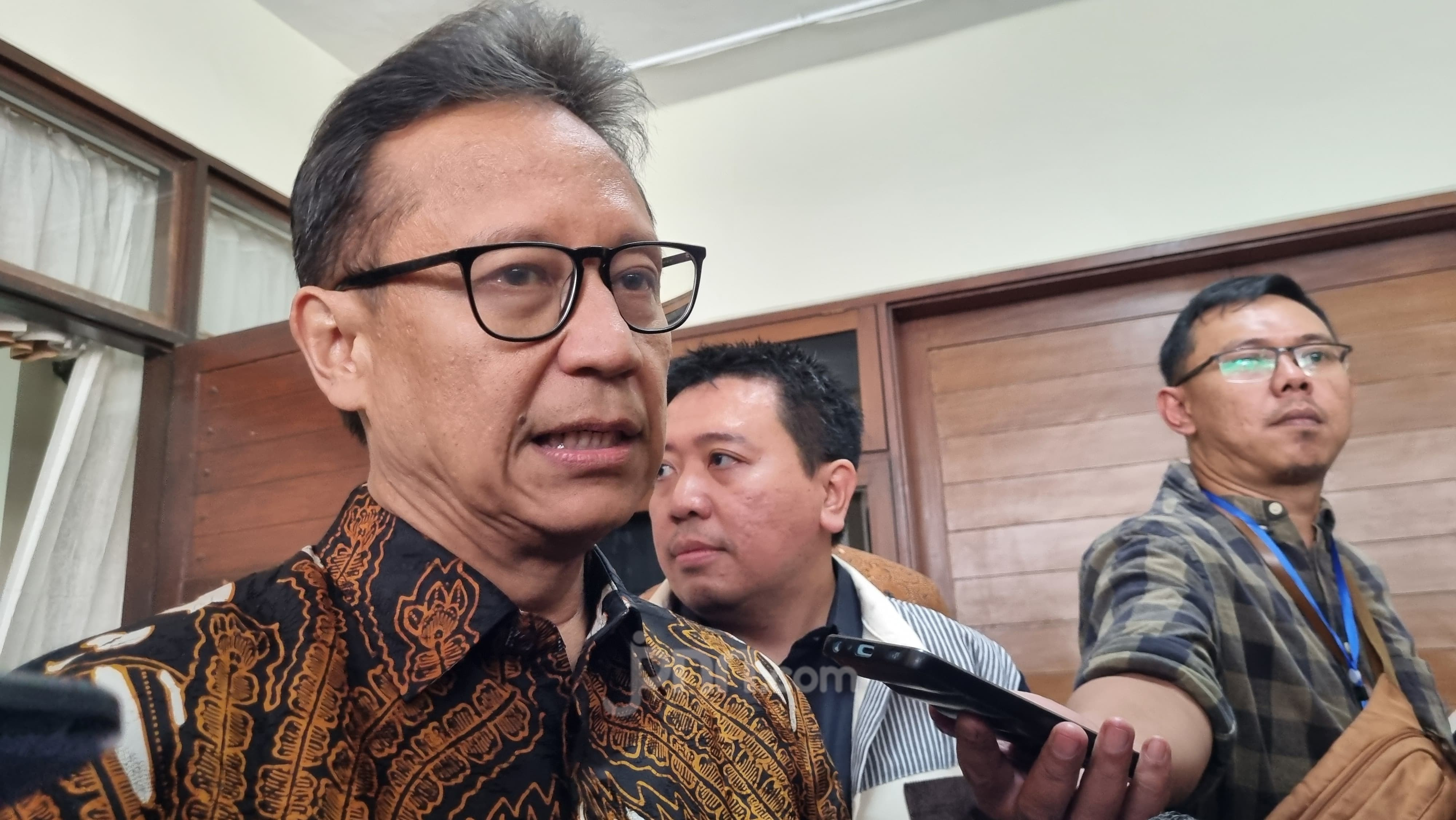 Wamenaker Tertangkap OTT, Menkes Budi Prihatin: Presiden Ingatkan Jangan Sentuh Dana Rakyat