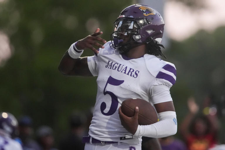 Vote for the Memphis area's top high school football player in the ...