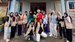 Gerakan Kesehatan Lansia, KKN-T Alma Ata Wujudkan Desa Aktif dan Bahagia