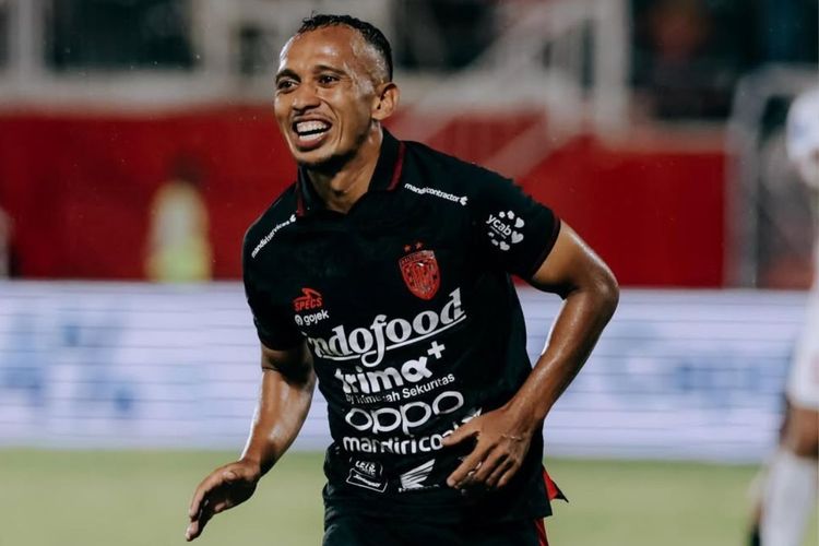 4 Kali Bobol Gawang Persebaya! Irfan Jaya Siap Meneror di GBT Bersama Bali United
