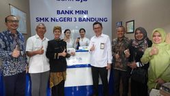 Mendorong Budaya Menabung, OJK Jabar dan Bank BJB Buka Mini Bank di SMKN 3 Bandung