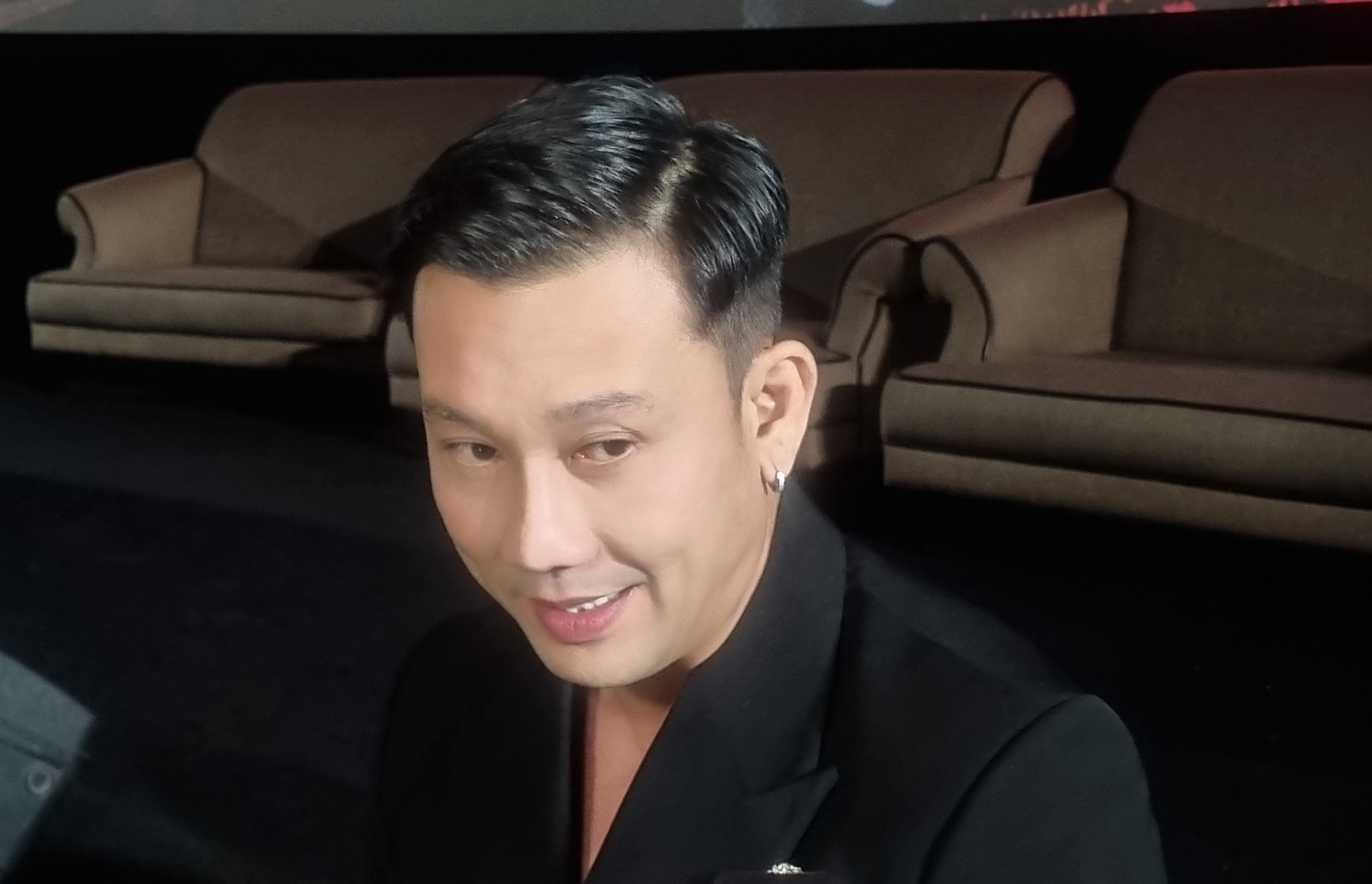 Denny Sumargo Bocorkan Tantangan Jadi Pengisi Suara Film Panji Tengkorak