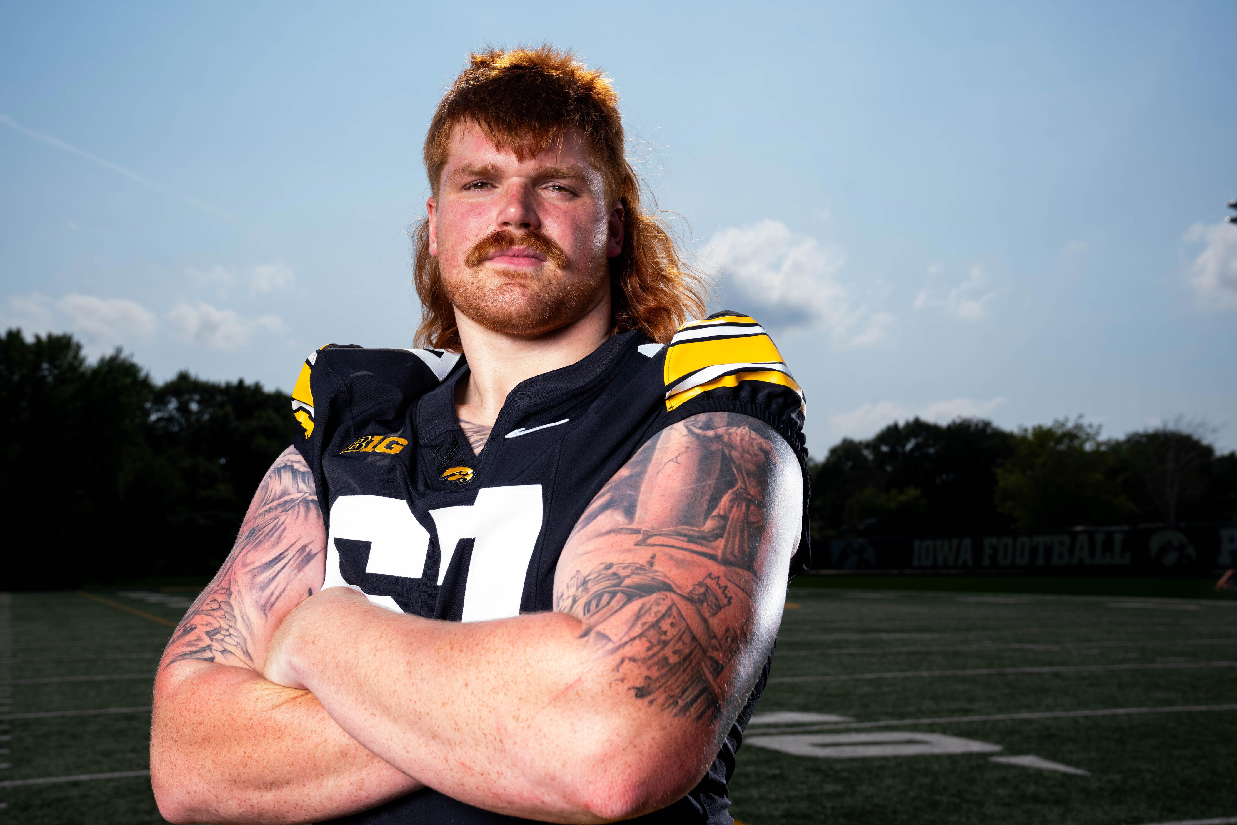Iowa football OT in elite company in newest Big Ten player rankings