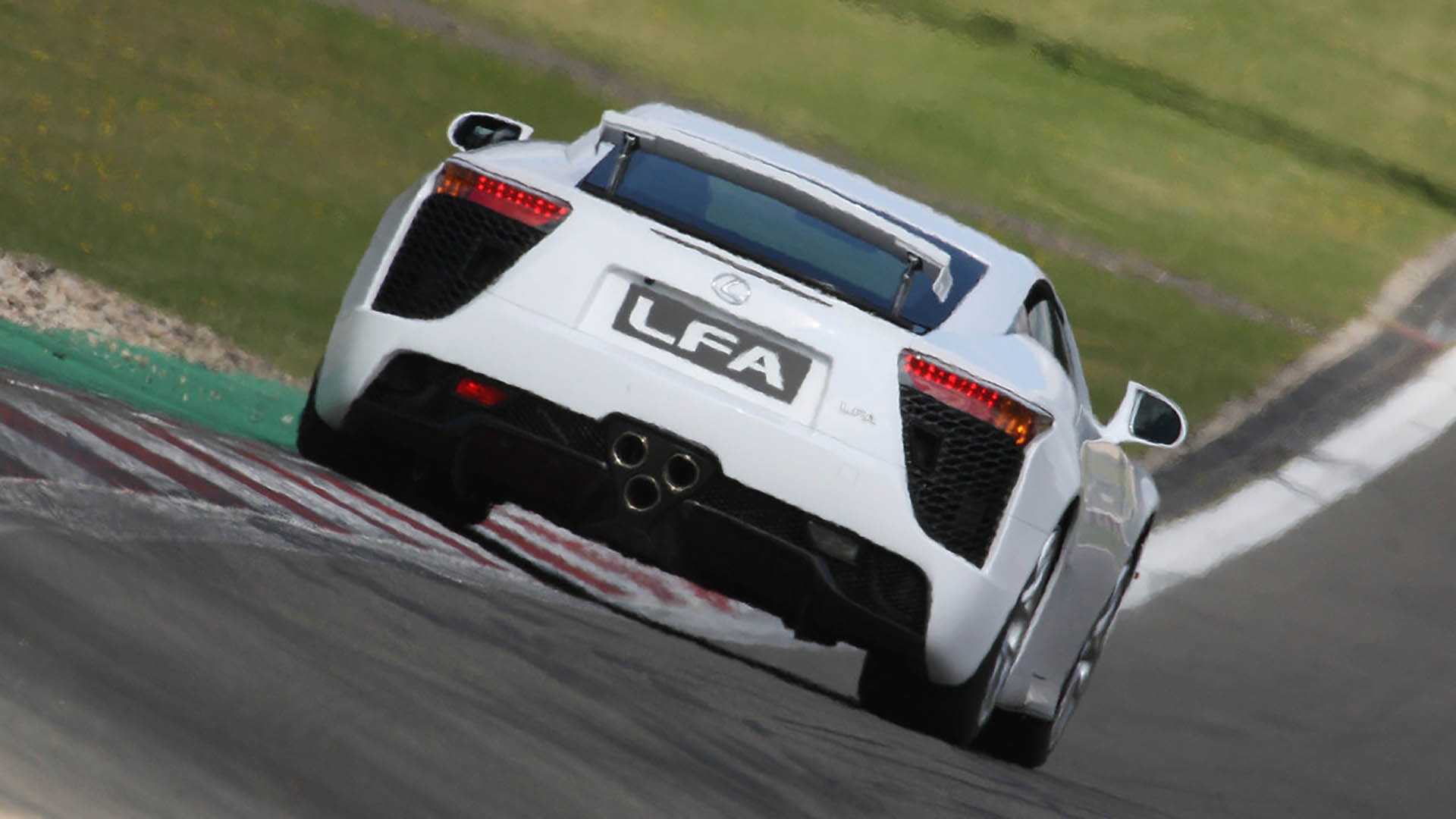 2011 Lexus LFA rear