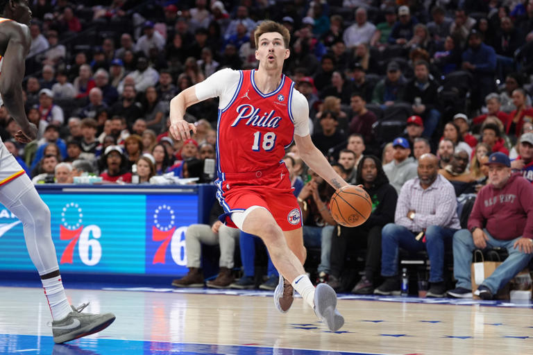 Former Florida Big Man Signs with Hometown NBA Team Former Florida Big Man Signs with Hometown NBA Team