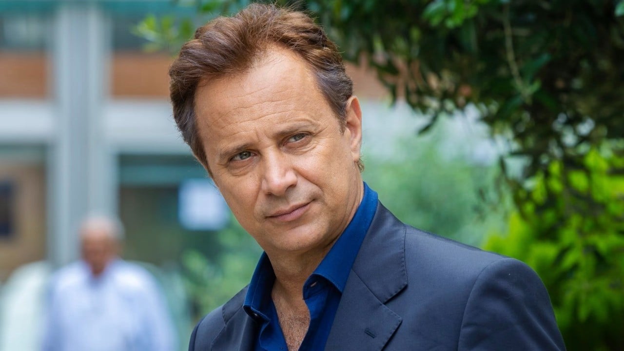 Un Posto al Sole Anticipazioni: Eugenio non migliora dopo l'intervento, Viola teme il peggio per lui!