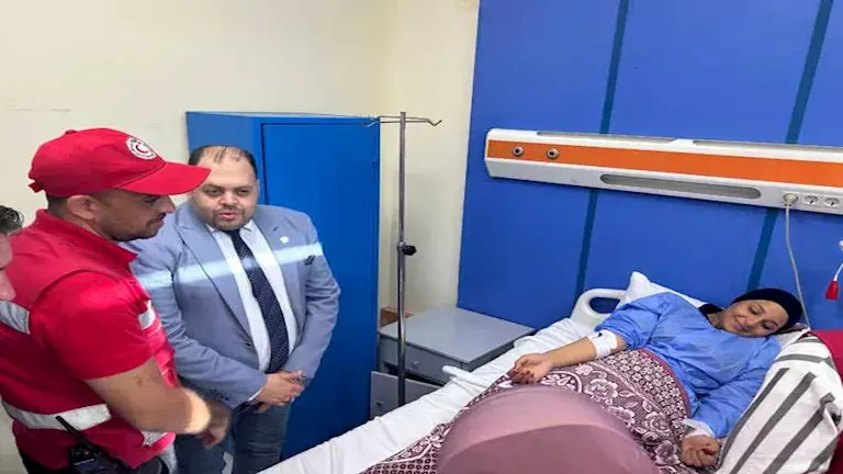 الهلال الأحمر يزور مصابات حادث غرق شاطئ أبو تلات بالإسكندرية -صور