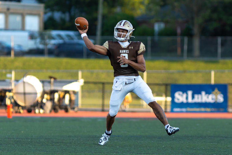 Bethlehem Catholic football dominates East Pennsboro in Bernard’s debut