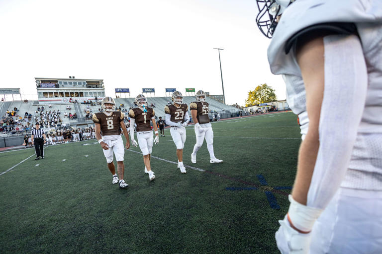 Bethlehem Catholic football dominates East Pennsboro in Bernard’s debut