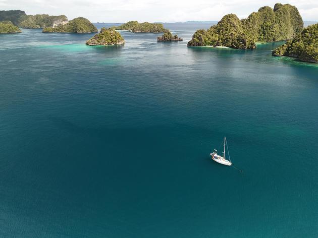 Neun Erdumrundungen auf dem Kiel: Wolfgang „Gangerl“ Clemens und sein Segelboot, die „Bavaria“.