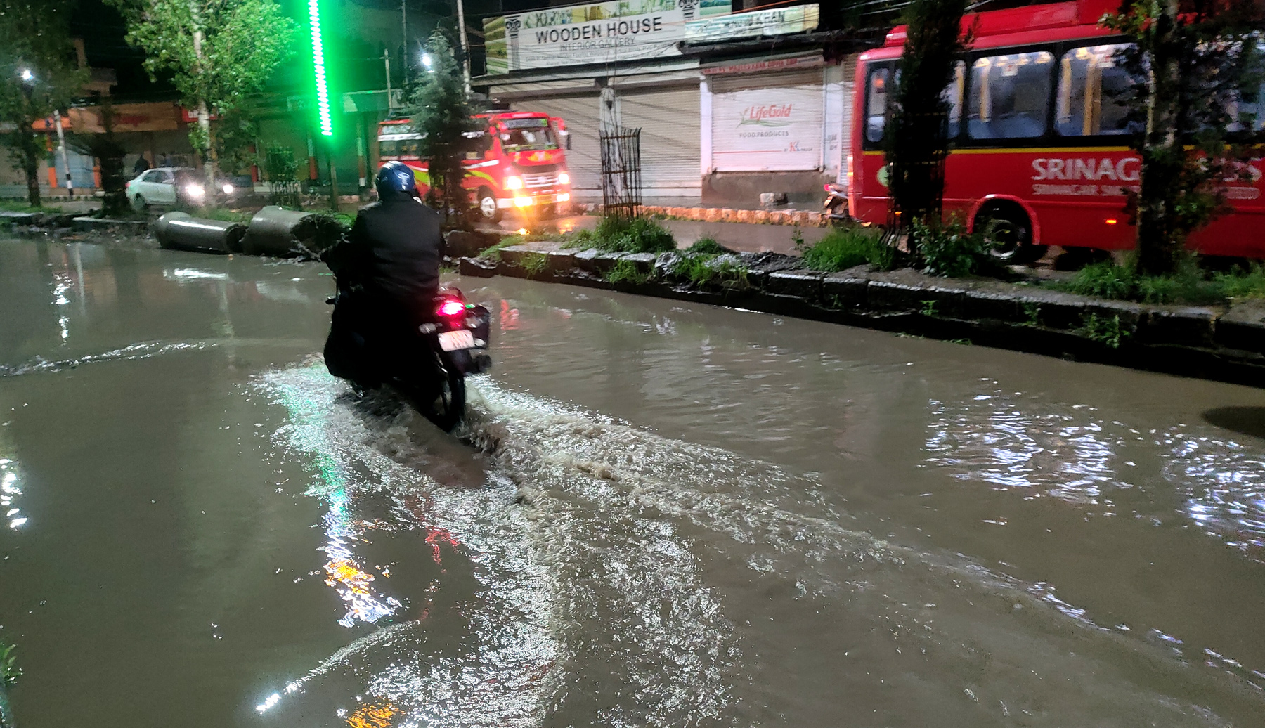 Jammu records 190.4 mm rainfall in 24 Hours, second-highest August ...