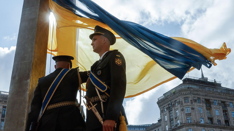 Ukraina merayakan hari kemerdekaannya dengan serangan drone ke Rusia