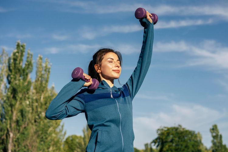 Cara Membentuk Kepadatan Tulang Sejak Muda untuk Cegah Osteoporosis di Usia Tua