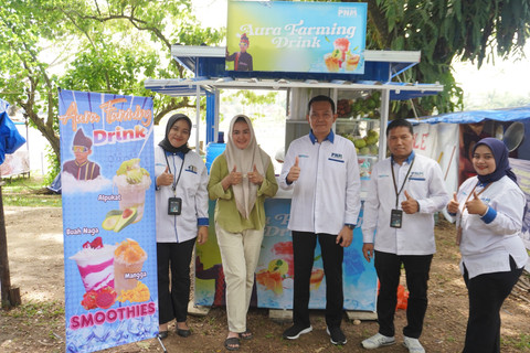 PNM Bantu Usaha Ibu Dhika 