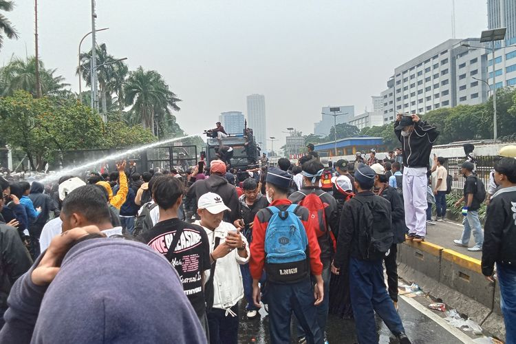 Media Asing Bicara soal Demo 25 Agustus 2025: Bandingkan Tunjangan DPR dengan Gaji Guru